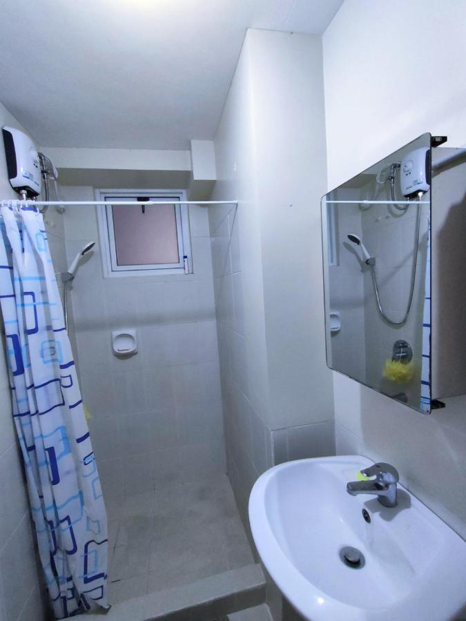 Condo Manila Eksteriør billede