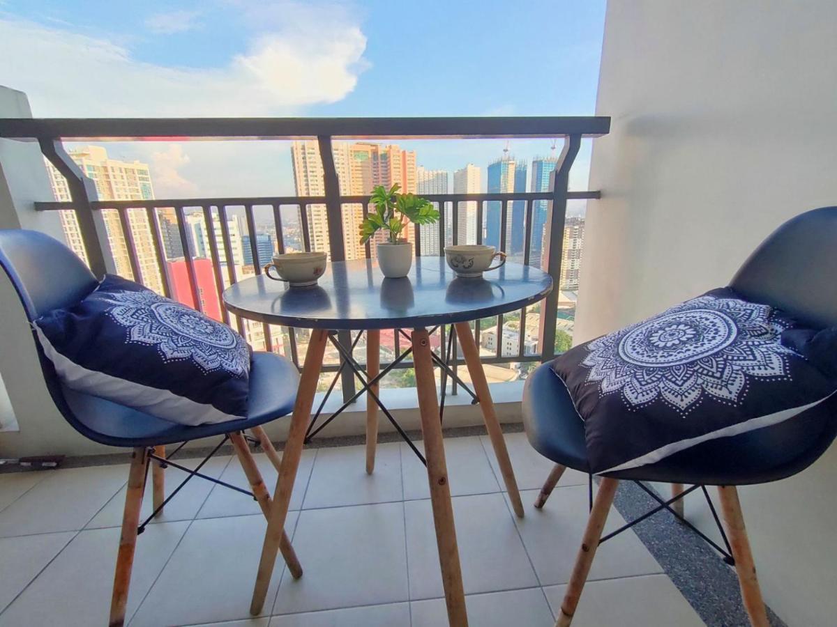 Condo Manila Eksteriør billede